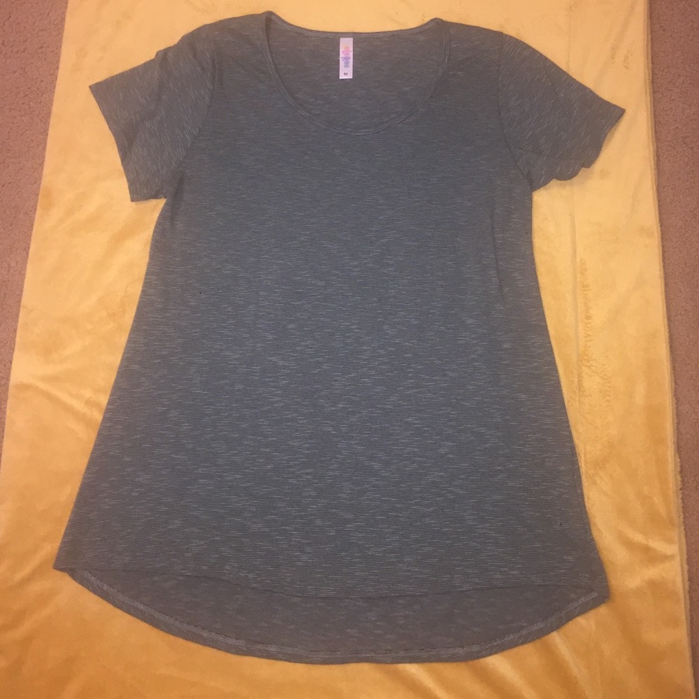 LuLaRoe Classic tee